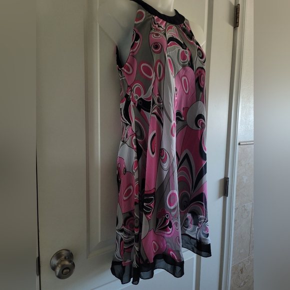 Pink and Black Swirl Pattern Dress - Picture 3 of 9